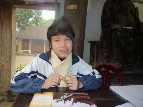 Nguyễn Thị Hoài, học sinh lớp 8A, trường THCS Thạch Xá. (Ảnh Thu Hòe)